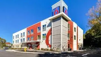 Motel 6 – The Quintessential Budget Hotel Chain in the U.S.