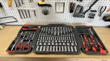 Essential Hand Tools for Homeowners: A Comprehensive Review