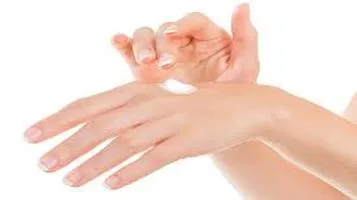 Mastering Hand Hydration: An In-Depth Review of Effective Hand Moisturizing Techniques