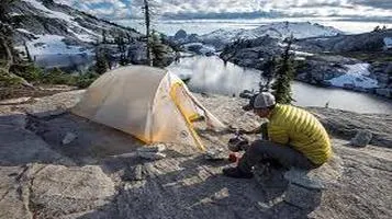 Top-Rated Hiking Gear for Outdoor Enthusiasts: A Comprehensive Review