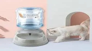 AmazonBasics Pet Water Dispenser – Convenience and Hydration for Your Furry Friends