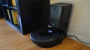 Roomba i7+ The Future of Convenient Cleaning