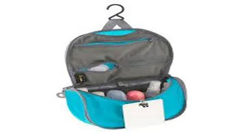 Sea to Summit Travelling Light Hanging Toiletry Bag