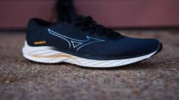 Review of Mizuno Running Lifestyle Shoes