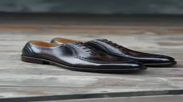 Stepping into Elegance: A Comprehensive Review of Oxford Shoes