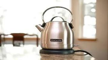 KitchenAid KEK1222SX Electric Kettle: A Blend of Style and Functionality